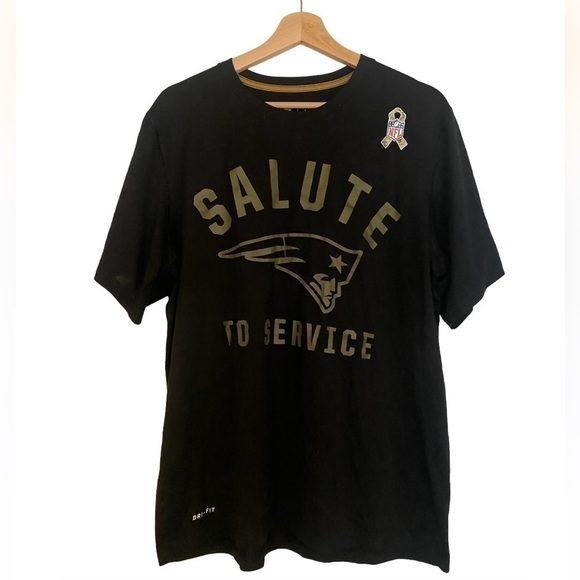 Nike patriots salute to service official tee Men’s Size Large - Picture 1 of 5